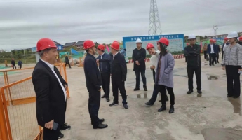 縣委書記趙斌一行到項(xiàng)目現(xiàn)場，為10月10日漢中市委書記帶隊(duì)的觀摩會(huì)檢查指導(dǎo)工作